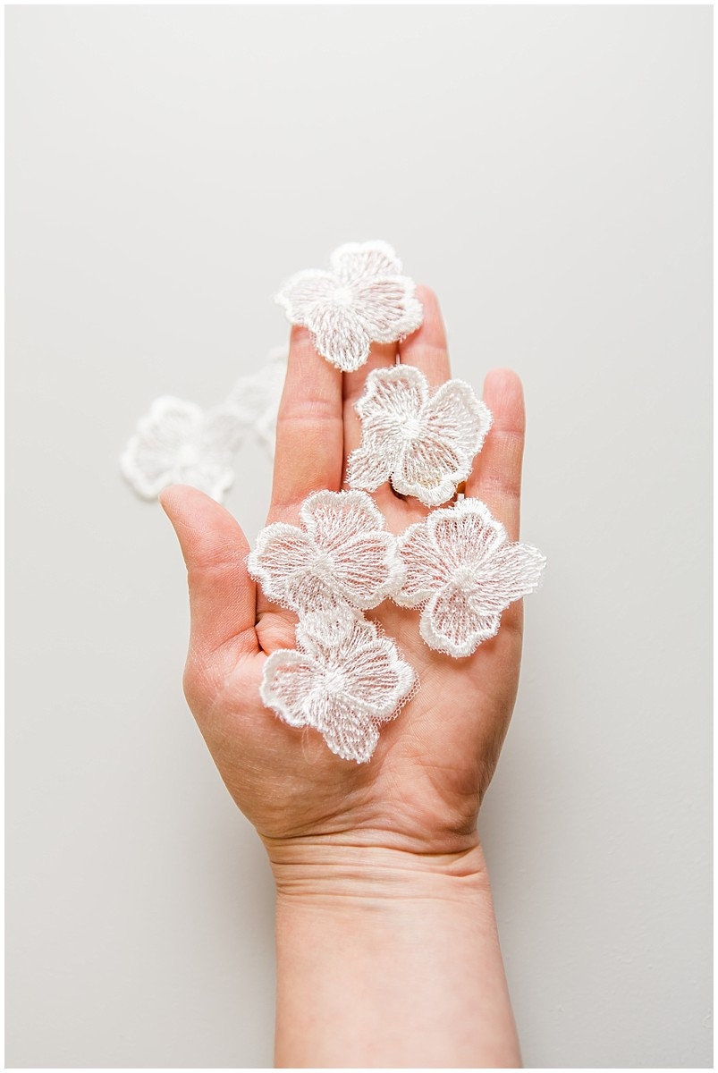 10pcs 3D lace flowers for sewing/ 3D flower applique/ wedding dress lace applique/ bridal lace// A17-120