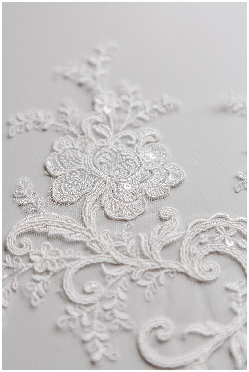 Spitzenblume Applikationen, bestickte BlumenSpitze Aufnäher, Spitzenstickerei, Brautkleid Spitzen Applikation, Brautkleid Spitze Applikation, Brautspitze// A17-098