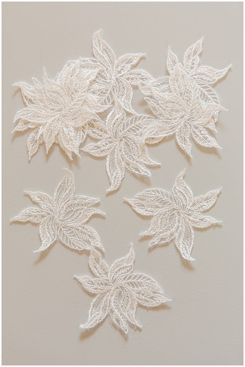 20pcs. 3D flowers for sewing/ 3D flower lace applique/ wedding dress lace applique/ bridal lace// A17-081
