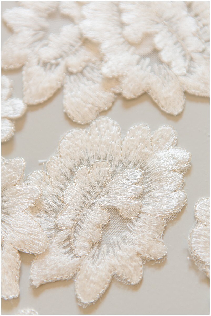 8pcs. 3D lace flowers for sewing on/ 3D flower lace applique/ wedding dress lace applique/ bridal lace// A17-083