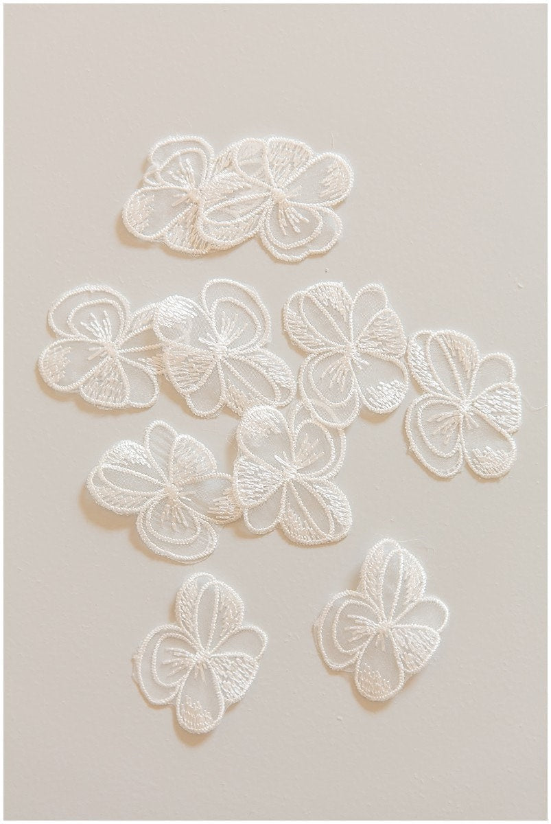 30pcs. 3D flowers for sewing/ 3D flower applique/ wedding dress applique// A17-086-1