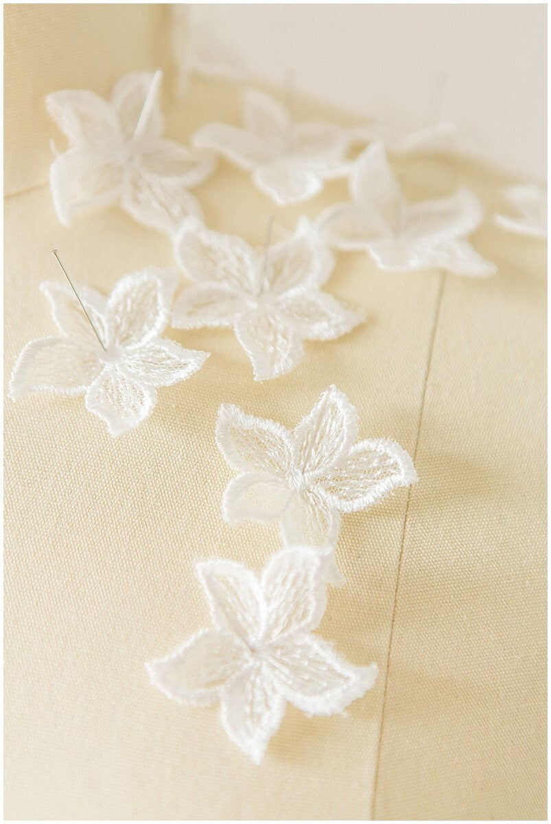 10pcs lace flower patch/ 3D lace flower/ wedding dress lace applique/ bridal 3D applique// A17-113