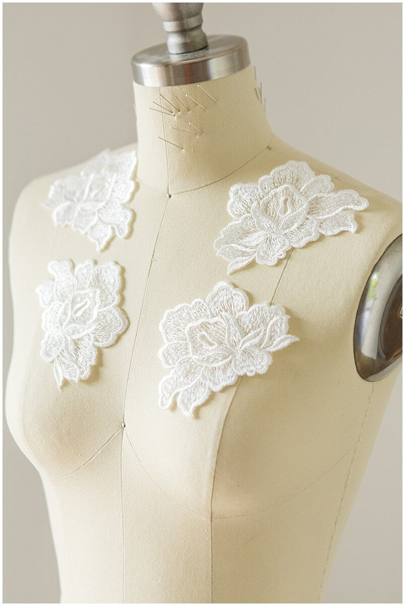 6pcs 3D flower lace applique/ 3D lace flowers/ wedding dress lace applique/ bridal 3D applique// A17-116