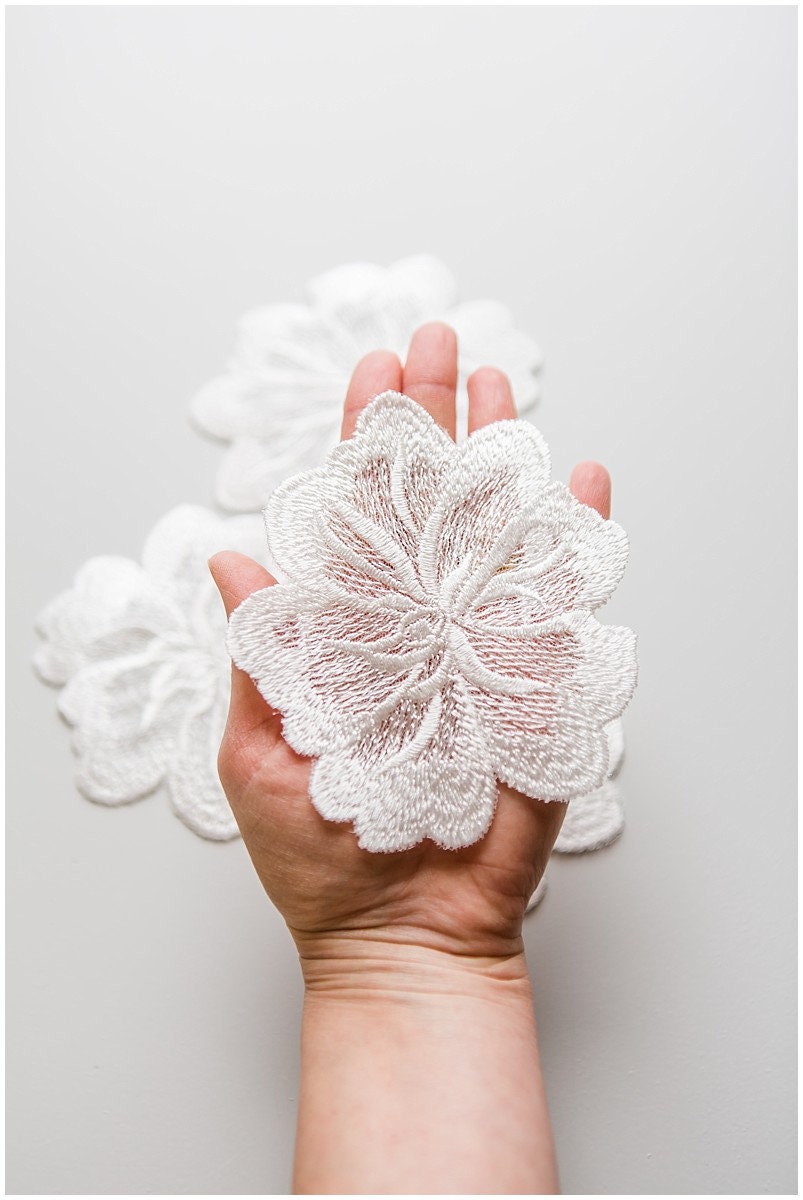 6pcs. 3D lace flowers for sewing on/ 3D flower lace applique/ wedding dress applique/ bridal applique// A17-121