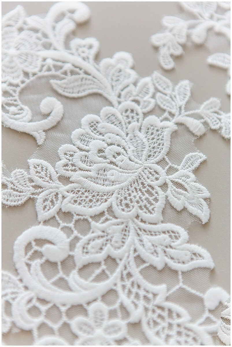 Flower applique, lace flower applique, lace flower applique, flower applique, wedding dress lace applique, lace flower applique// A17-137