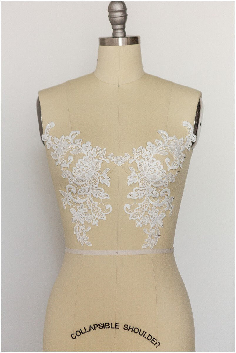 Flower applique, lace flower applique, lace flower applique, flower applique, wedding dress lace applique, lace flower applique// A17-137