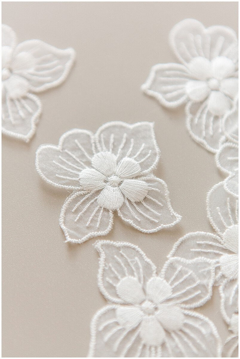 20pcs 3D lace flowers for sewing/ 3D lace applique/ wedding dress lace applique/ bridal 3D applique// A17-147