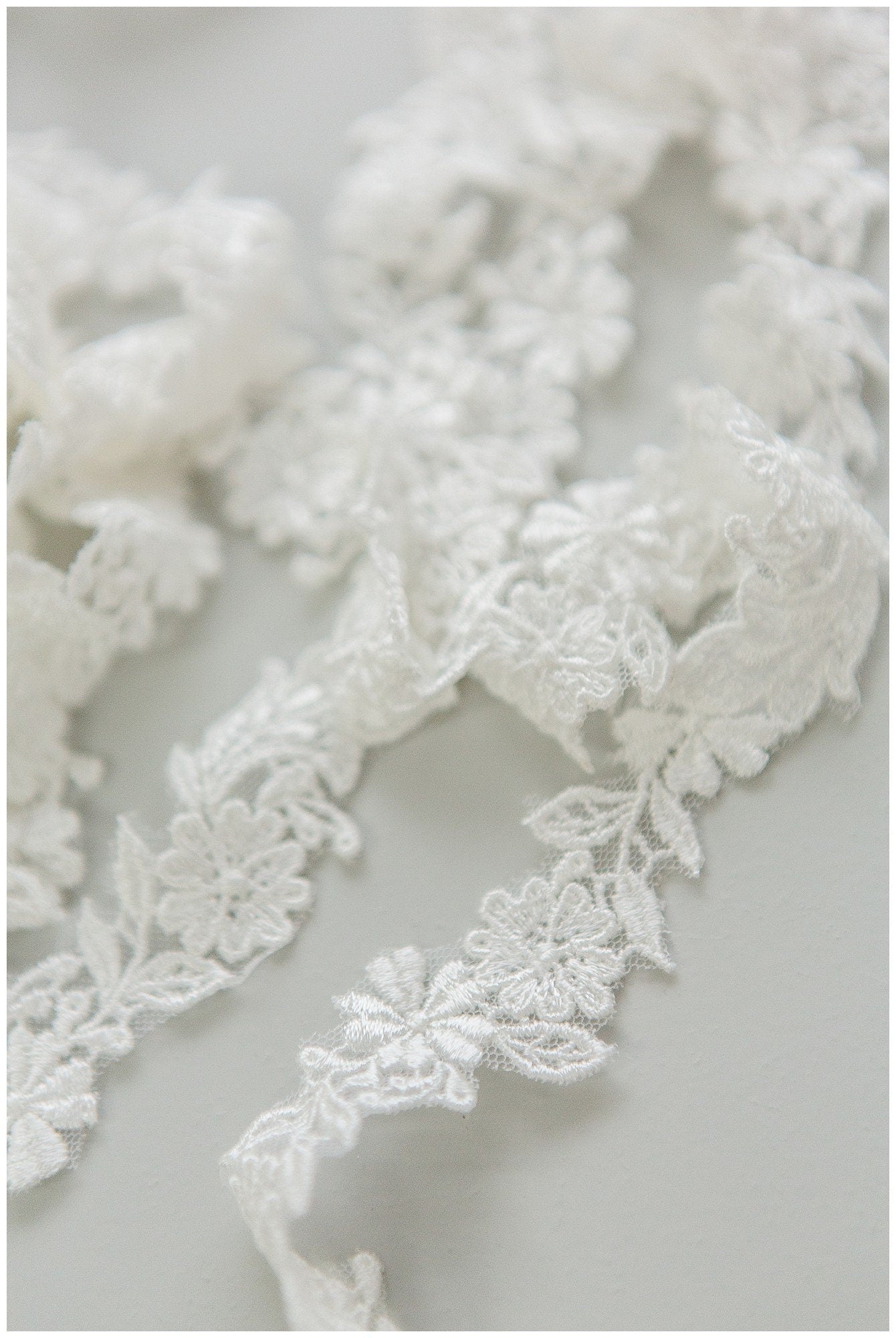Small lace trim for wedding dress, embroidered lace trim for veil, soft lace trim, lace trim for veil, flower lacetrim trim// T17-061