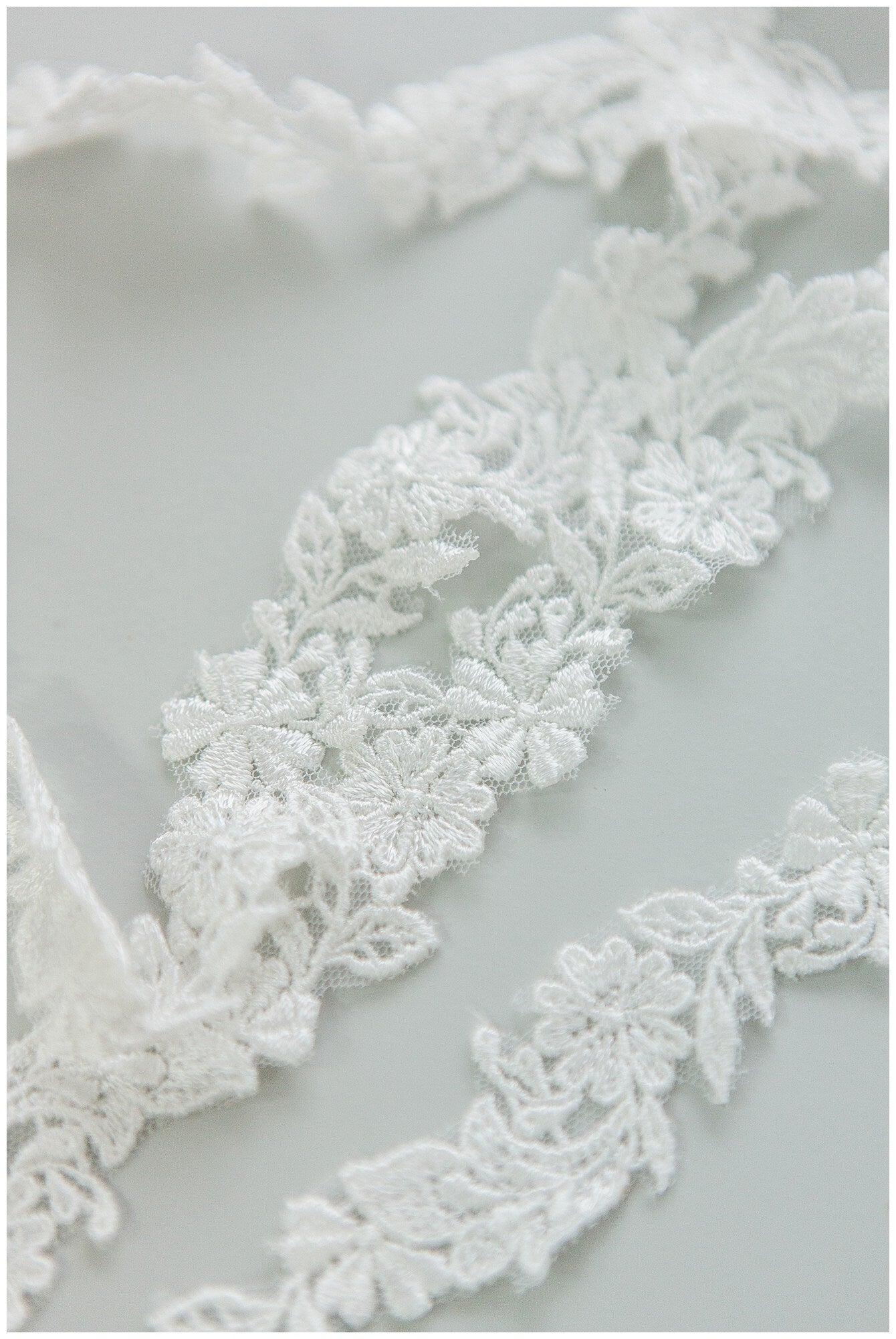 Small lace trim for wedding dress, embroidered lace trim for veil, soft lace trim, lace trim for veil, flower lacetrim trim// T17-061