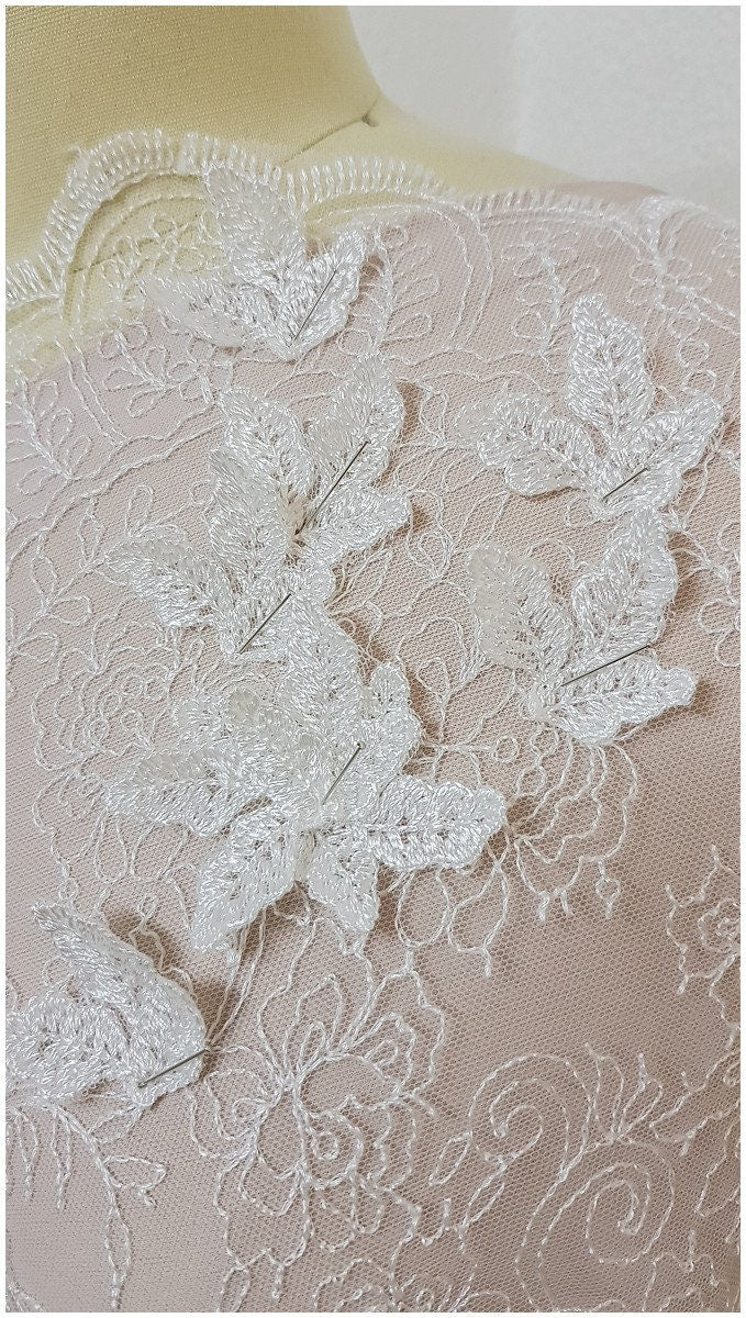 30pcs 3D leaf applique for sewing/ 3D flower applique/ wedding dress lace applique/ bridal lace// A17-168-1