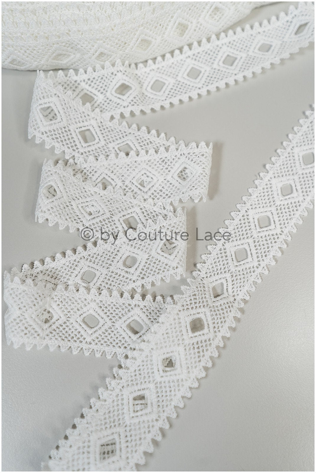 5yds crochet lace trim/ off-white boho trim/ boho lace trim/ bridal boho lace/ guipure lace trim// T20-100