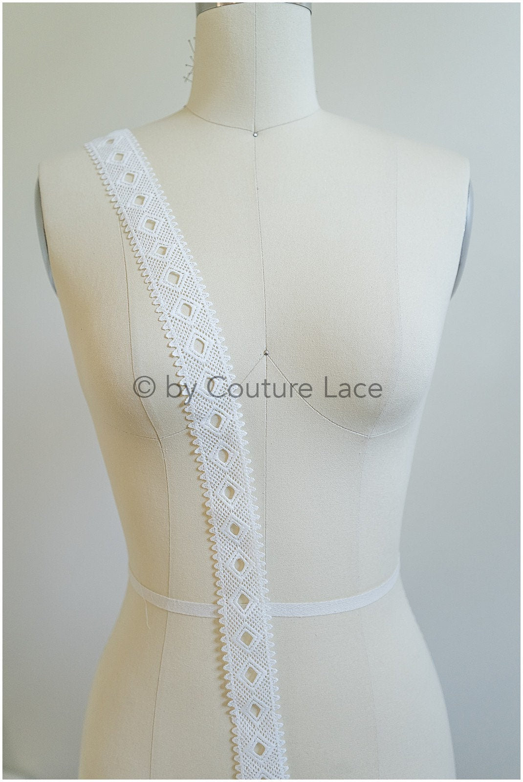 5yds crochet lace trim/ off-white boho trim/ boho lace trim/ bridal boho lace/ guipure lace trim// T20-100