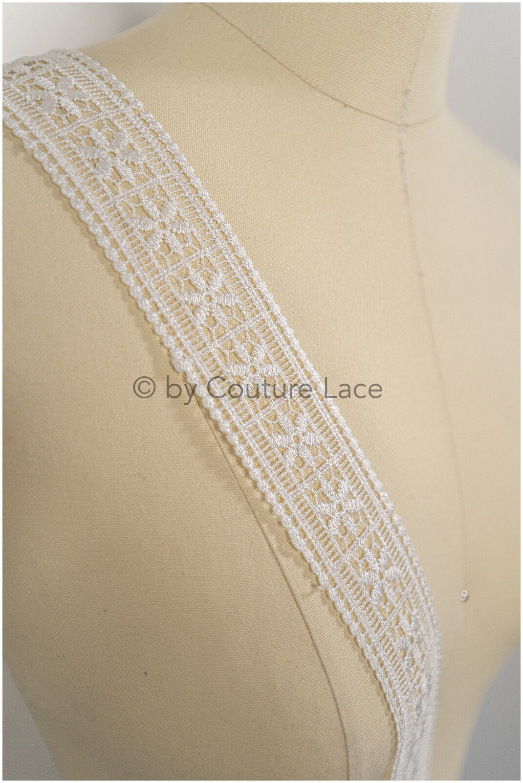 Soft crochet lace trim with geometric pattern/ Off-white guipure lace trim/ Bridal macrame lace trim// T21-128