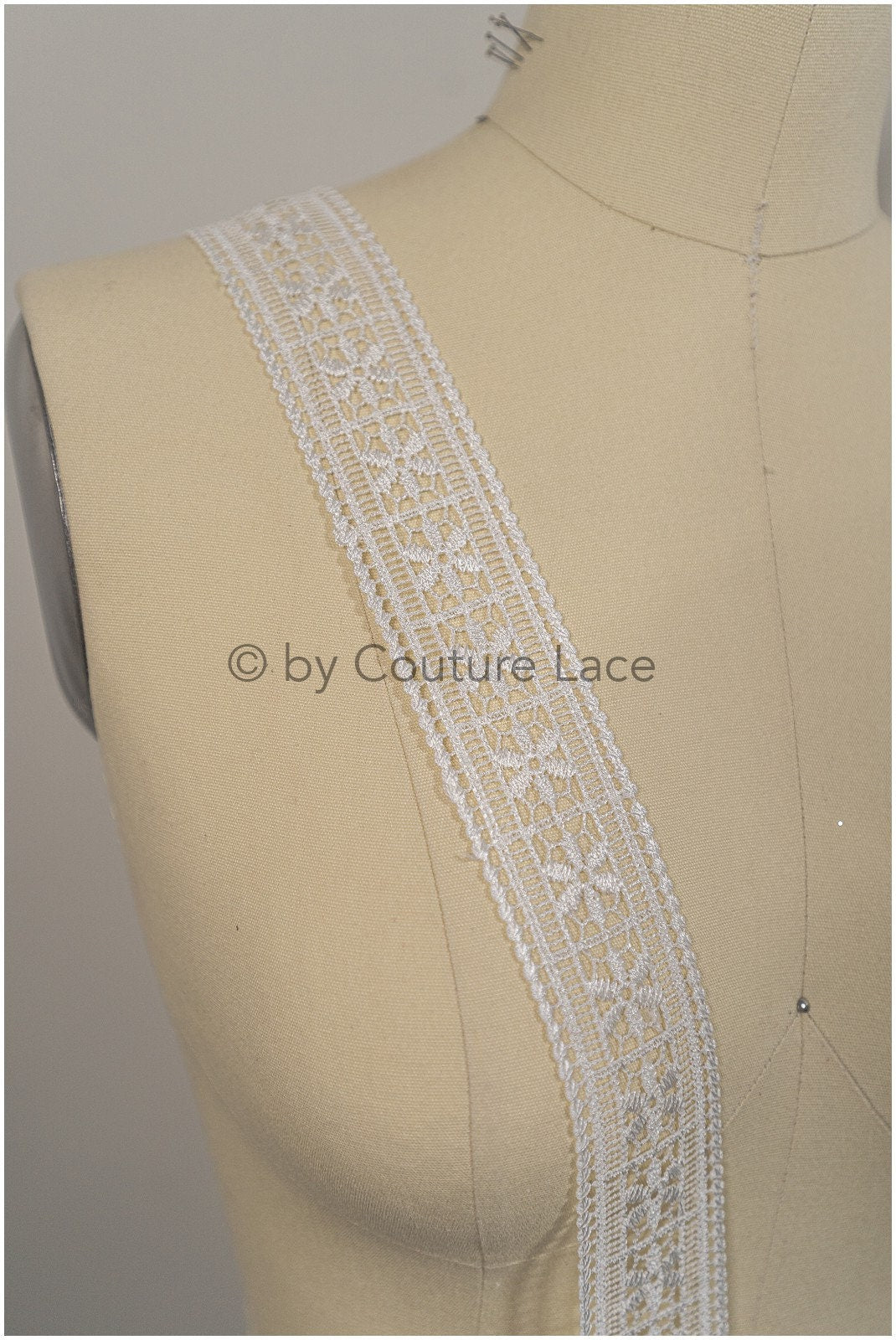 Soft crochet lace trim with geometric pattern/ Off-white guipure lace trim/ Bridal macrame lace trim// T21-128