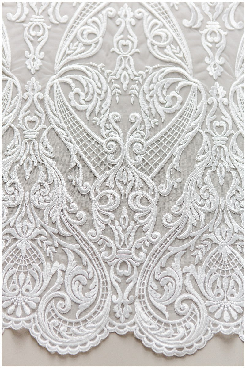 schwerer bestickter Braut-Spitzenstoff, Brautkleid-Stoff, Hochzeitskleid-Tüll, Blumenspitze, schnurgebundener Spitzenstoff// L17-180
