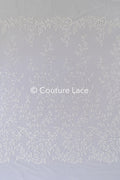 Feine Brautspitze bestickt mit Perlen – florale Brautstoff-Stickerei für Brautkleider, Taufkleider und mehr // L25-840