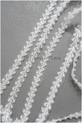 Brautspitze Borte mit Perlen & Pailletten/ Spitzenborte off-white / Braut Borte/ Spitzenborte für Brautkleid// T24-229