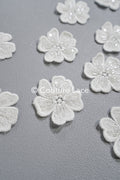 3D-Blumen zum Aufnähen/ 3D-Blüten mit Perlen & Pailletten zum Aufnähen/ off-white Braut-Blumen für Hochzeitskleid// A24-014 (1 Pck = 10 Stk)