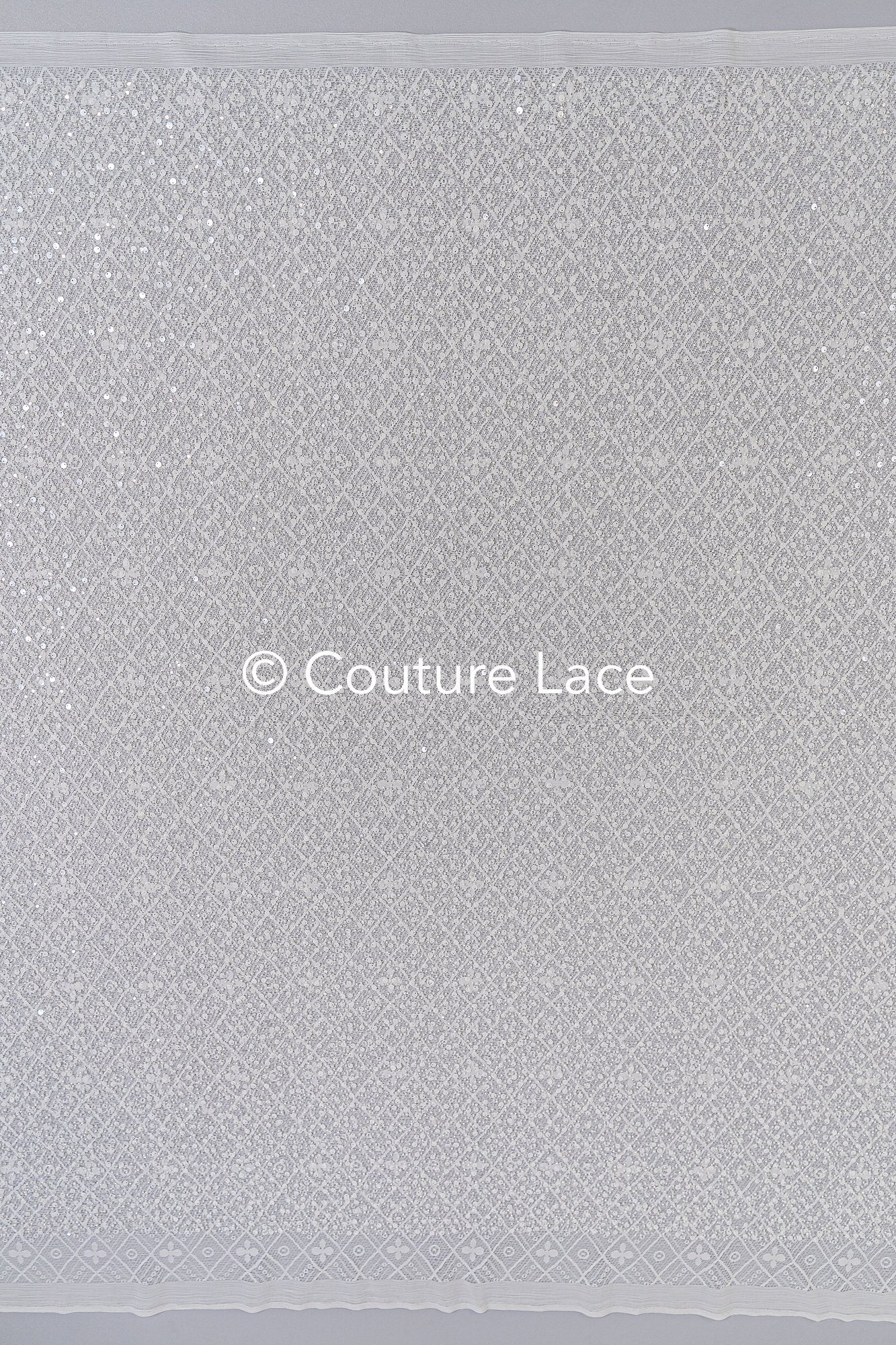 Perlenbestickte Brautspitze auf feiner französischer Spitze/ Hochwertige Perlen Brautspitze // L25-672