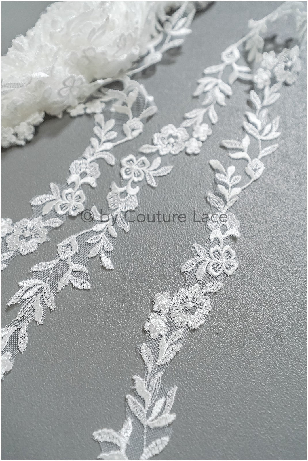 Brautspitze Borte Weiß/ Spitzenborte off-white / Braut Borte/ Spitzenborte für Brautkleid// T24-226