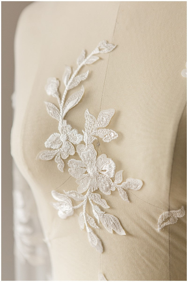 3D bestickter Blumen-Spitzenstoff, Braut-3d-Spitzenstoff, Brautkleid-Spitzenstoff, geperlte Blumen-Spitze, Braut-Spitzenkleid // L17-112