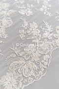 Florale perlenbestickte Brautspitze für Brautkleider // L25-092N