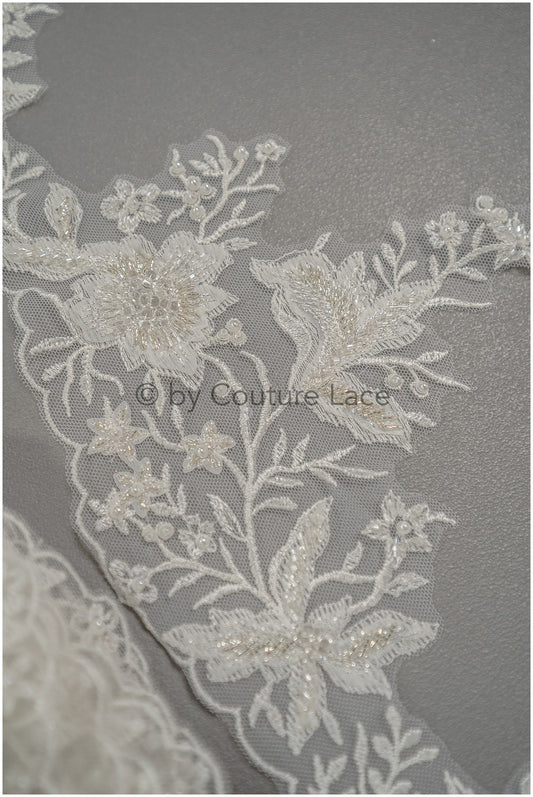 Brautspitze Borte mit Perlen & Pailletten/ Spitzenborte off-white / Braut Borte/ Spitzenborte für Brautkleid// T24-120