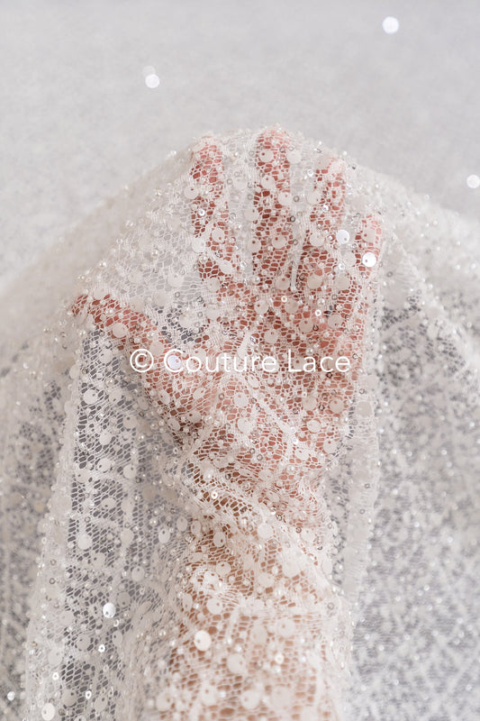 Dentelle de mariée brodée de perles sur dentelle française fine / Dentelle de mariée perlée de haute qualité // L25-672