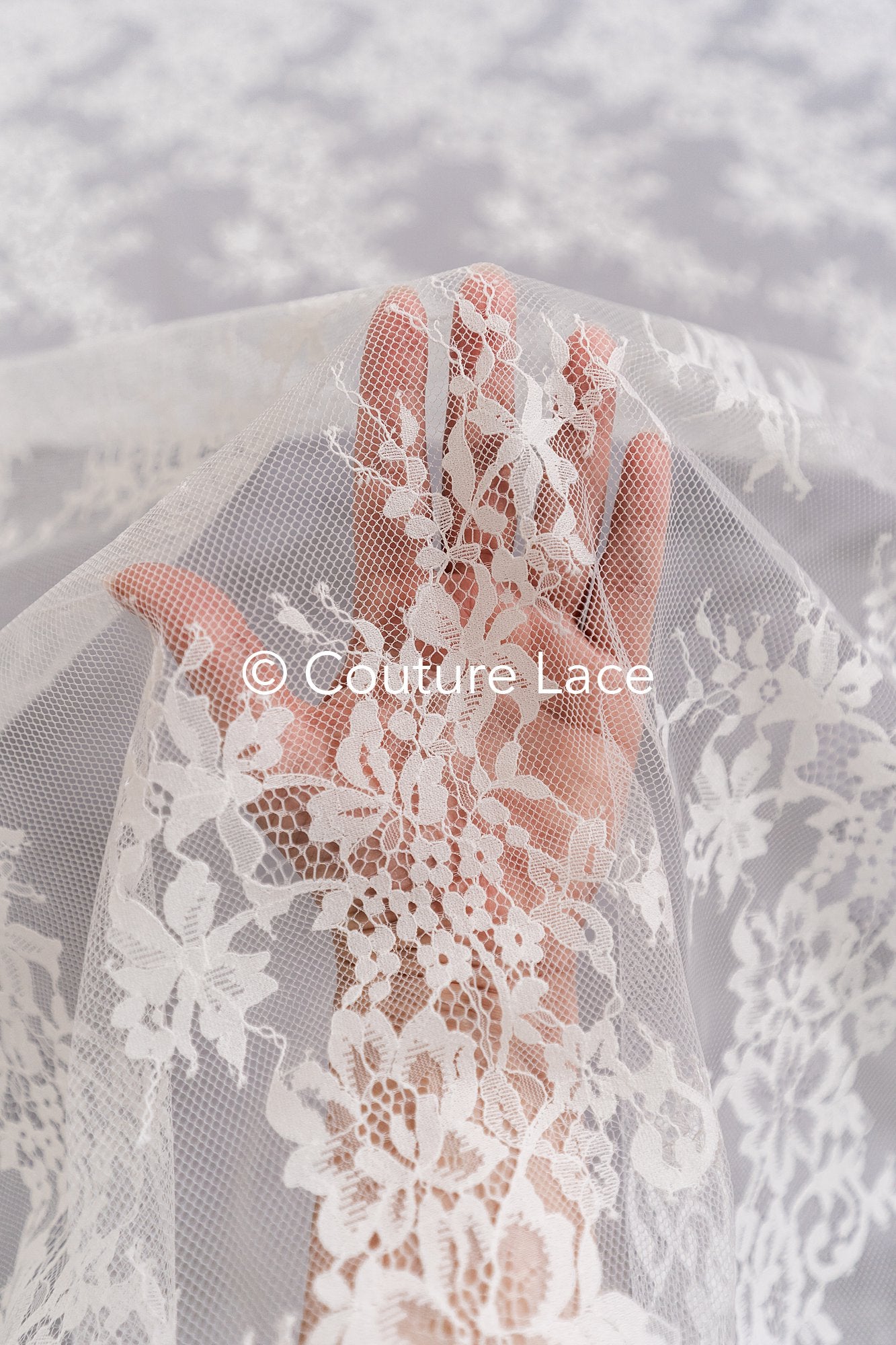 3 mètres de dentelle florale française / Dentelle florale française pour mariée // L25-752