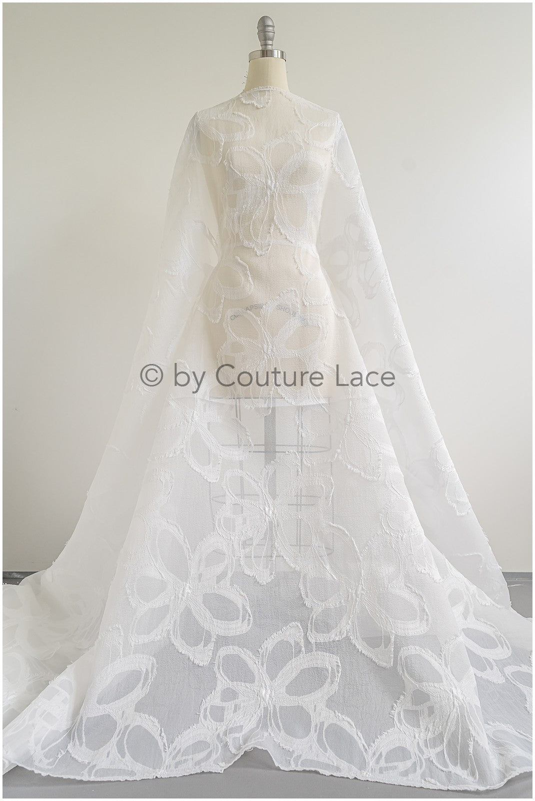 Transparent Bridal Jacquard with large Floral Pattern – Off-White // R-043
