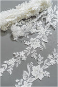 Brautspitze Borte mit Perlen & Pailletten/ Spitzenborte off-white / Braut Borte/ Spitzenborte für Brautkleid// T24-224