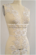 Brautspitze Borte mit Perlen & Pailletten/ Spitzenborte off-white / Braut Borte/ Spitzenborte für Brautkleid// T24-121