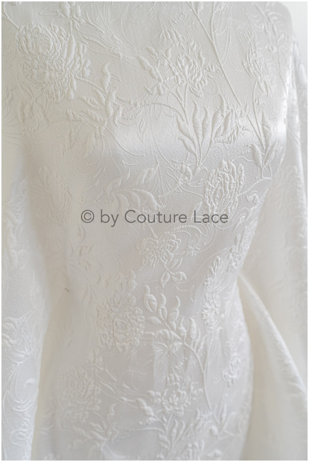 Jacquard nupcial con motivo floral – Off-White, elegante jacquard satinado // R-041