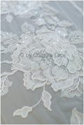 Französische Spitze für das Brautkleid, Floral gemusterte Spitze, Spitzenstoff für die Braut, Französischer Spitzenstoff für die Braut, Bestickter Chantilly-Spitzenstoff// L19-270