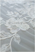 Französische Spitze für das Brautkleid, Floral gemusterte Spitze, Spitzenstoff für die Braut, Französischer Spitzenstoff für die Braut, Bestickter Chantilly-Spitzenstoff// L19-270