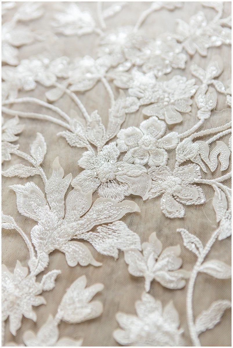 3D bestickter Blumen-Spitzenstoff, Braut-3d-Spitzenstoff, Brautkleid-Spitzenstoff, geperlte Blumen-Spitze, Braut-Spitzenkleid // L17-112