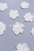 3D-Blumen zum Aufnähen/ 3D-Blüten mit Perlen & Pailletten zum Aufnähen/ off-white Braut-Blumen für Hochzeitskleid// A24-007 (1Pck=10 Stk)