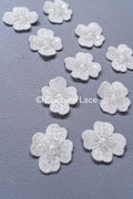 3D-Blumen zum Aufnähen/ 3D-Blüten mit Perlen & Pailletten zum Aufnähen/ off-white Braut-Blumen für Hochzeitskleid// A24-043 (1 Pck = 10 Stk)