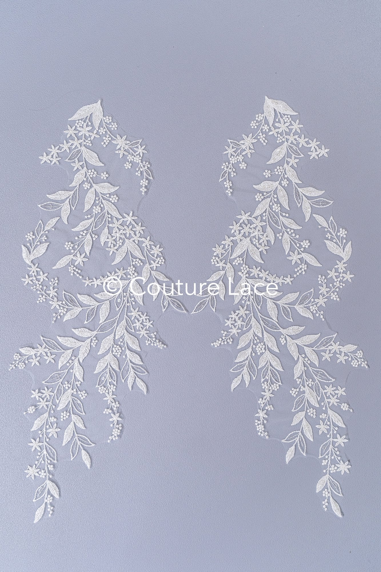 Romantische Applikation off-white/ Brautapplikation mit Blumen/ Brautkleid Spitzenapplikation/ Brautspitze Applikation// A24-371