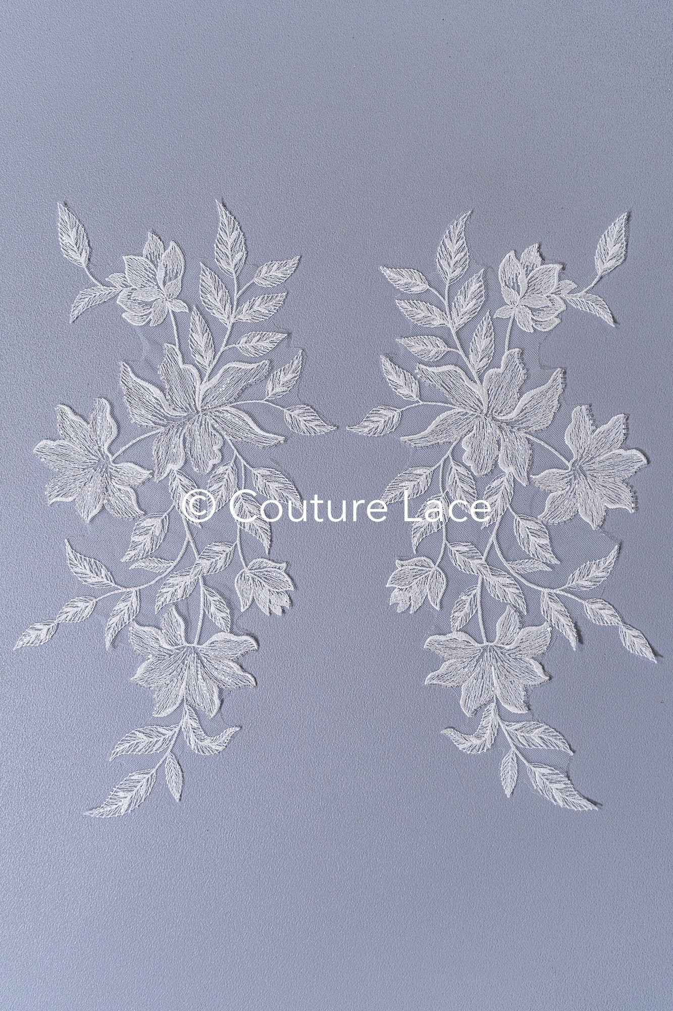 Romantische Applikation off-white/ Brautapplikation mit Perlen & Pailletten/ Brautkleid Spitzenapplikation/ Blumen Brautspitze Applikation// A24-379