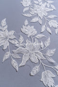 Romantische Applikation off-white/ Brautapplikation mit Perlen & Pailletten/ Brautkleid Spitzenapplikation/ Blumen Brautspitze Applikation// A24-380