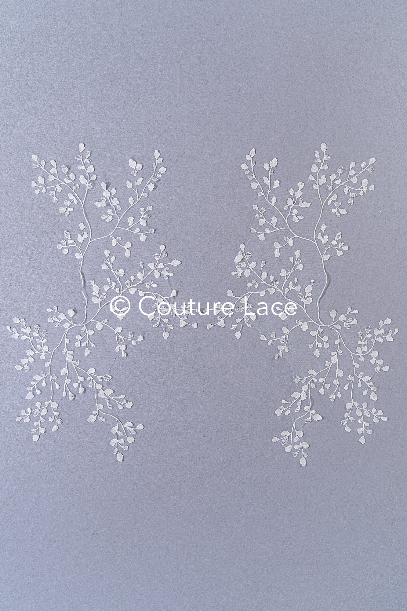Romantische Applikation off-white/ Brautapplikation mit Blumen & Pailletten/ Brautkleid Spitzenapplikation/ Blumen Brautspitze Applikation// A24-384