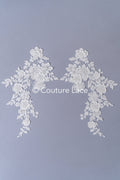 Romantische Applikation off-white/ Brautapplikation mit 3D Blumen & Perlen/ Brautkleid Spitzenapplikation/ Blumen Brautspitze Applikation// A24-385