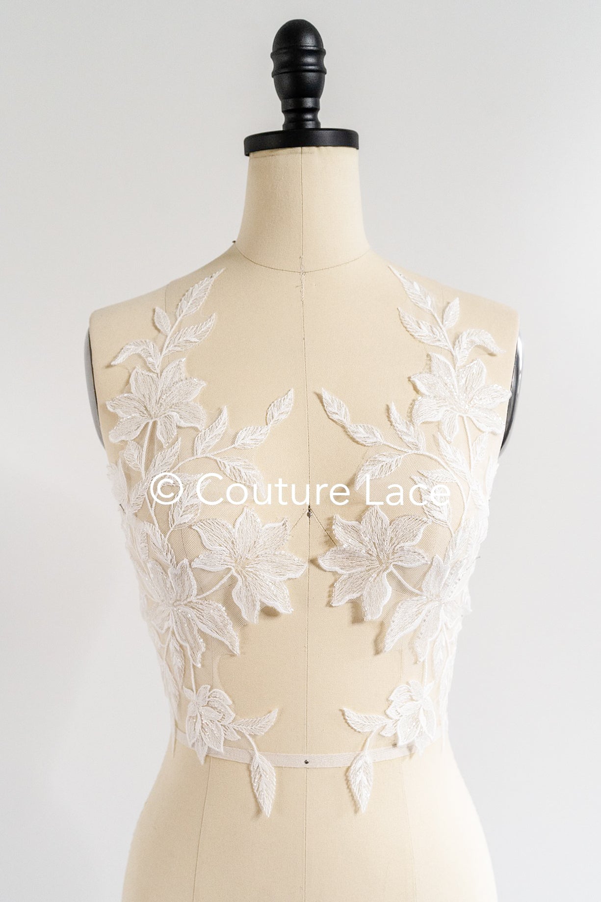 Romantische Applikation off-white/ Brautapplikation mit Perlen & Pailletten/ Brautkleid Spitzenapplikation/ Blumen Brautspitze Applikation// A24-379