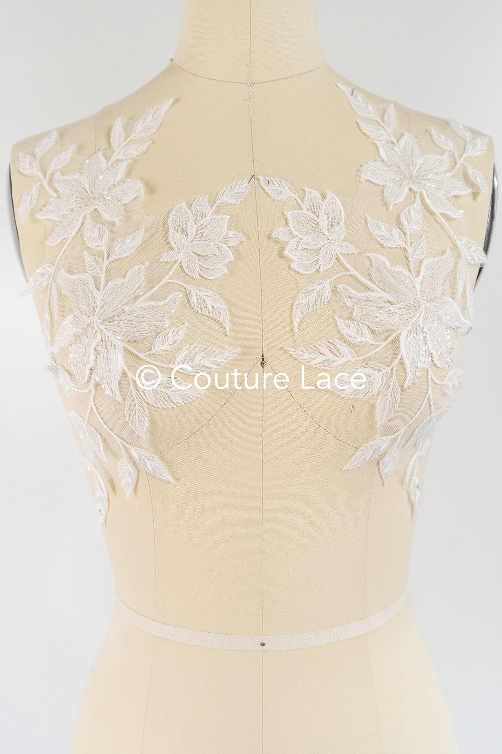 Romantische Applikation off-white/ Brautapplikation mit Perlen & Pailletten/ Brautkleid Spitzenapplikation/ Blumen Brautspitze Applikation// A24-380