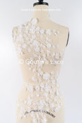 Romantische Applikation off-white/ Brautapplikation mit 3D Blumen & Perlen/ Brautkleid Spitzenapplikation/ Blumen Brautspitze Applikation// A24-381