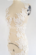 Romantische Applikation off-white/ Brautapplikation mit 3D Blumen & Perlen/ Brautkleid Spitzenapplikation/ Blumen Brautspitze Applikation// A24-385