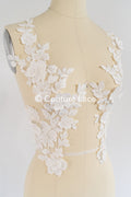 Romantische Applikation off-white/ Brautapplikation mit 3D Blumen & Perlen/ Brautkleid Spitzenapplikation/ Blumen Brautspitze Applikation// A24-385