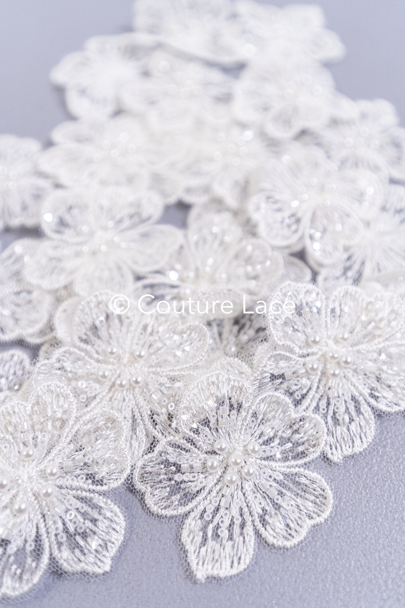 40pcs. Fleurs en dentelle à coudre/ Applique en dentelle fleur 3D/ Applique en dentelle pour robe de mariée/ Dentelle de mariée// A26-455
