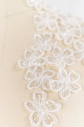50 piezas de flores de encaje para coser / Aplicaciones de flores 3D de encaje / Aplicaciones de encaje para vestido de novia / Encaje nupcial // A26-456